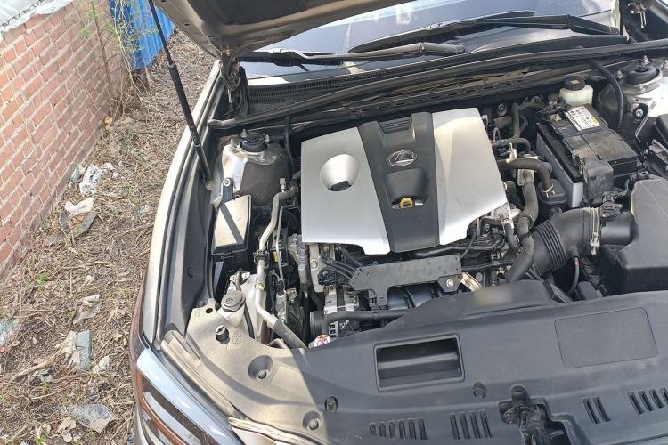 Used Lexus ES 2020 260 F SPORT Engine Bay Right