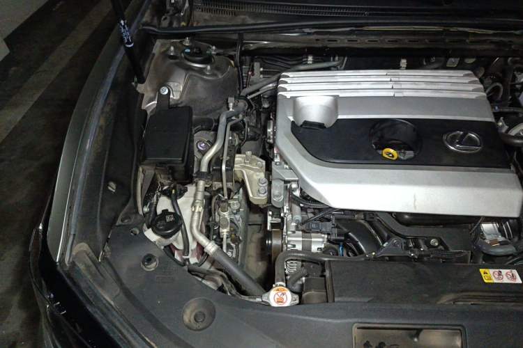 Used Lexus ES 2020 200 Excellence Edition Engine Bay Right