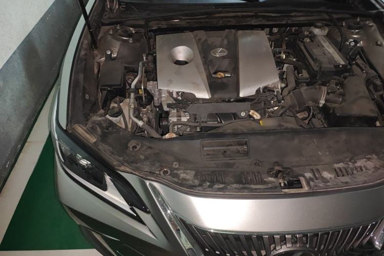 Used Lexus ES 2020 260 Excellence Edition Engine Bay Right