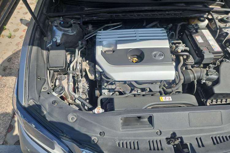 Used Lexus ES 2020 200 Excellence Edition Engine Bay Right