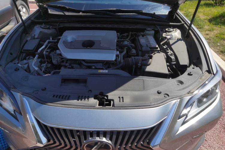 Used Lexus ES 2020 200 Excellence Edition Engine Bay