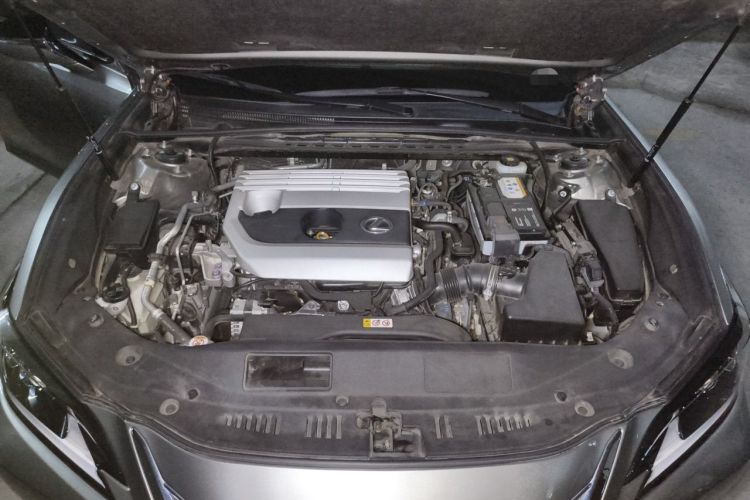 Used Lexus ES 2020 200 Excellence Edition Engine Bay