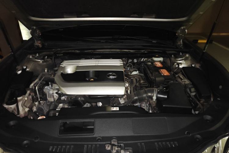 Used Lexus ES 2020 200 Excellence Edition Engine Bay