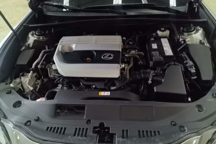 Used Lexus ES 2020 200 Excellence Edition Engine Bay