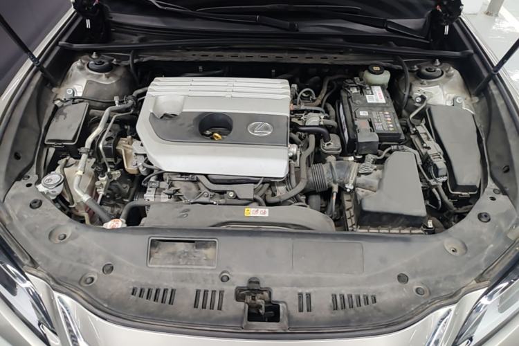 Used Lexus ES 2020 200 Excellence Edition Engine Bay