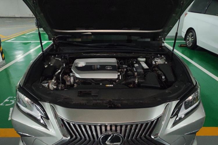 Used Lexus ES 2020 200 Excellence Edition Engine Bay
