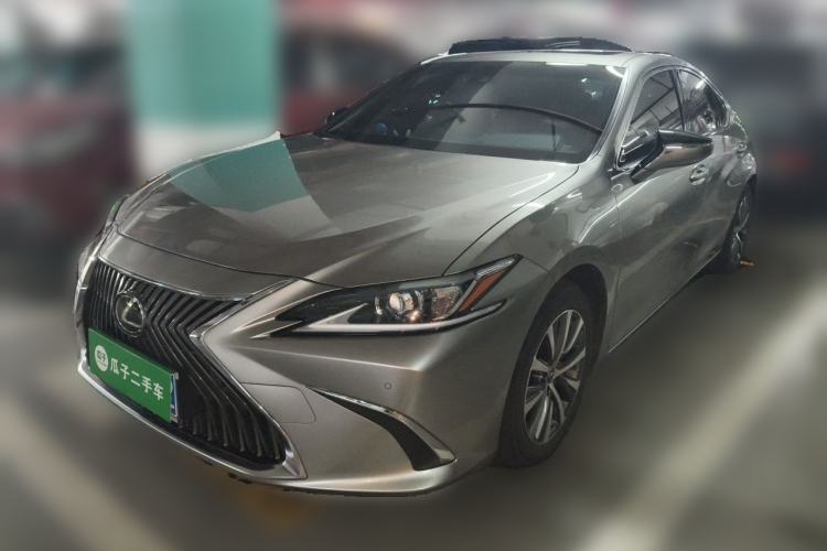 Used Lexus ES 2020 260 Excellence Edition Guazi used car, China used car export, Used car for sale, Used Lexus cars, Cheapest cars for sale