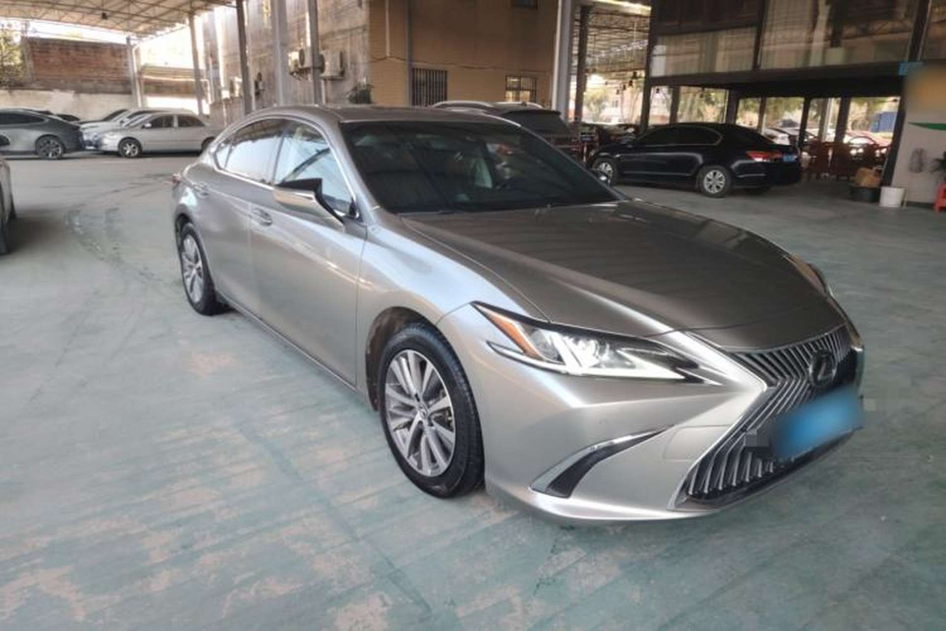 Used Lexus ES 2020 200 Excellence Edition Exterior 1