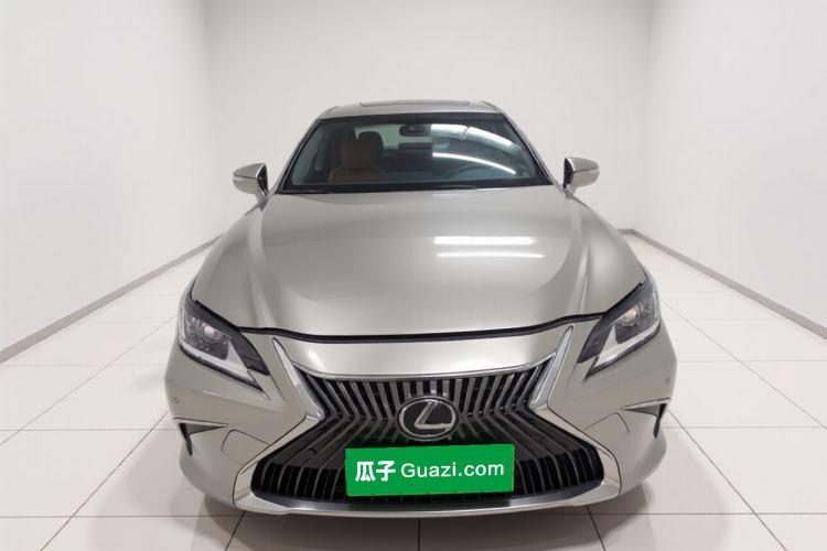 Used Lexus ES 2020 200 Excellence Edition Exterior 1
