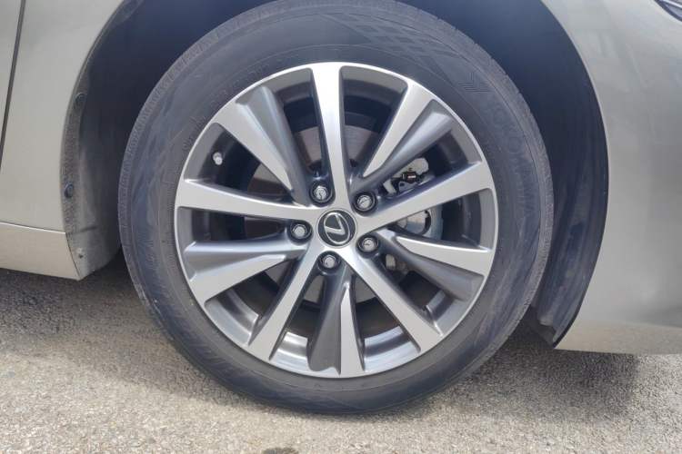 Used Lexus ES 2020 200 Excellence Edition Exterior 1