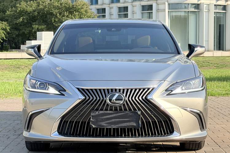 Used Lexus ES 2020 200 Excellence Edition Exterior 1