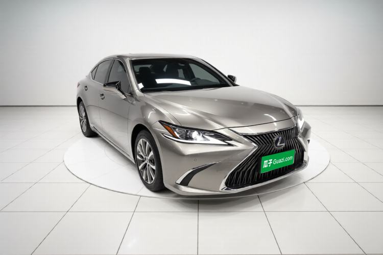 Used Lexus ES 2020 300h Premier Edition Exterior 1
