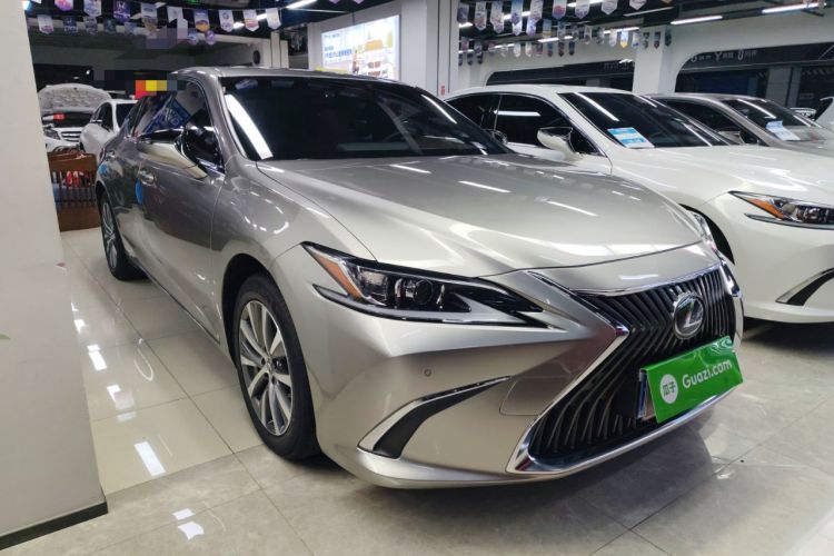 Used Lexus ES 2020 200 Excellence Edition Exterior 2
