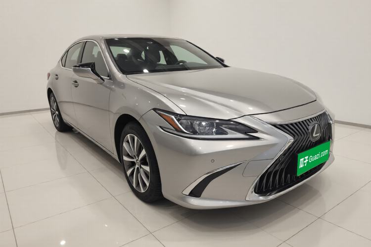 Used Lexus ES 2020 260 Excellence Edition Exterior 2