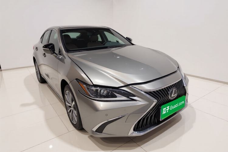 Used Lexus ES 2020 200 Excellence Edition Exterior 2