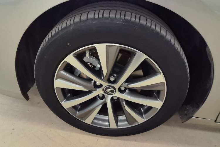Used Lexus ES 2020 200 Excellence Edition Exterior 2