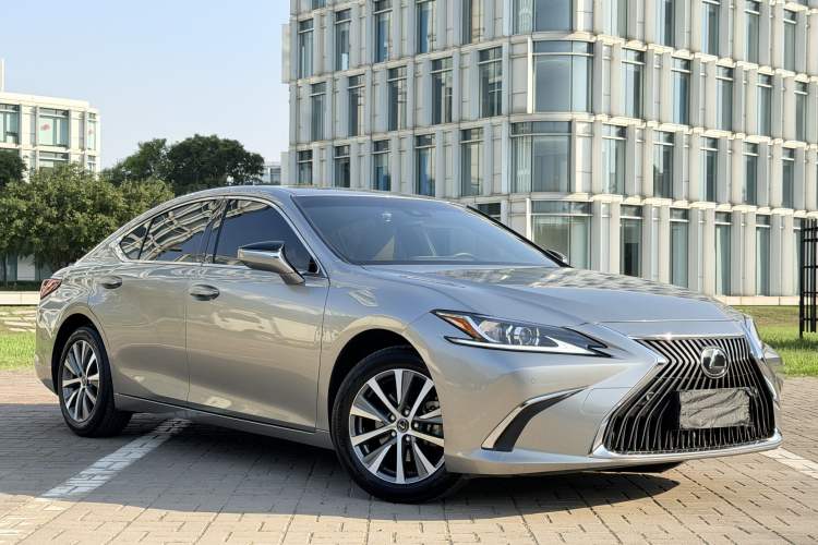 Used Lexus ES 2020 200 Excellence Edition Exterior 2