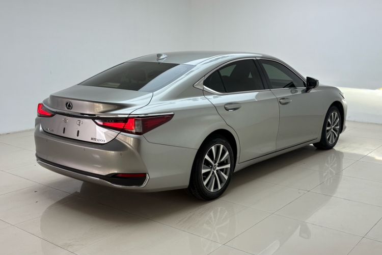 Used Lexus ES 2020 200 Excellence Edition Exterior 3