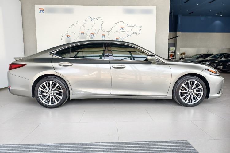 Used Lexus ES 2020 300h Premium Edition Exterior 3