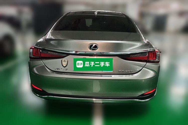 Used Lexus ES 2020 200 Excellence Edition Exterior 4