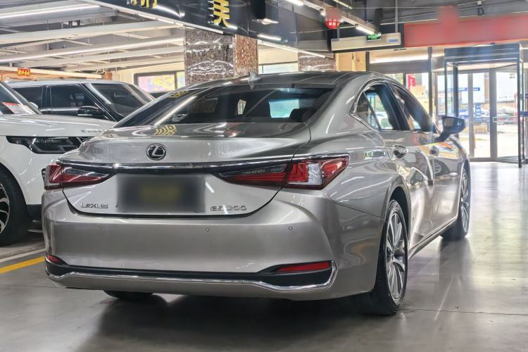 Used Lexus ES 2020 200 Excellence Edition Exterior 5