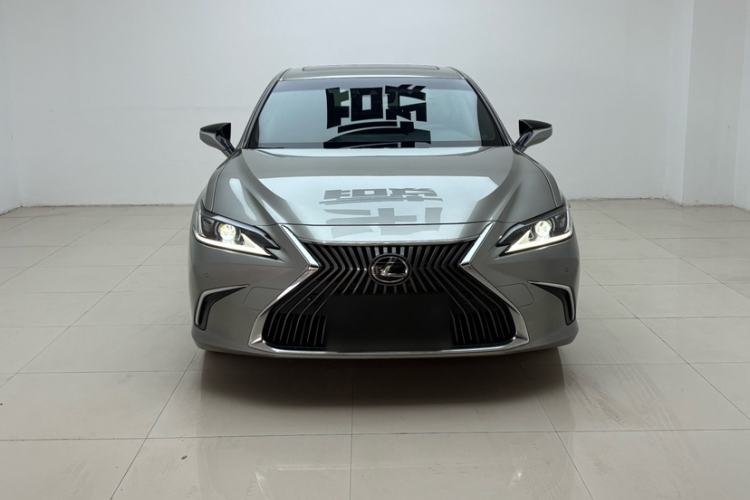 Used Lexus ES 2020 200 Excellence Edition Exterior 5