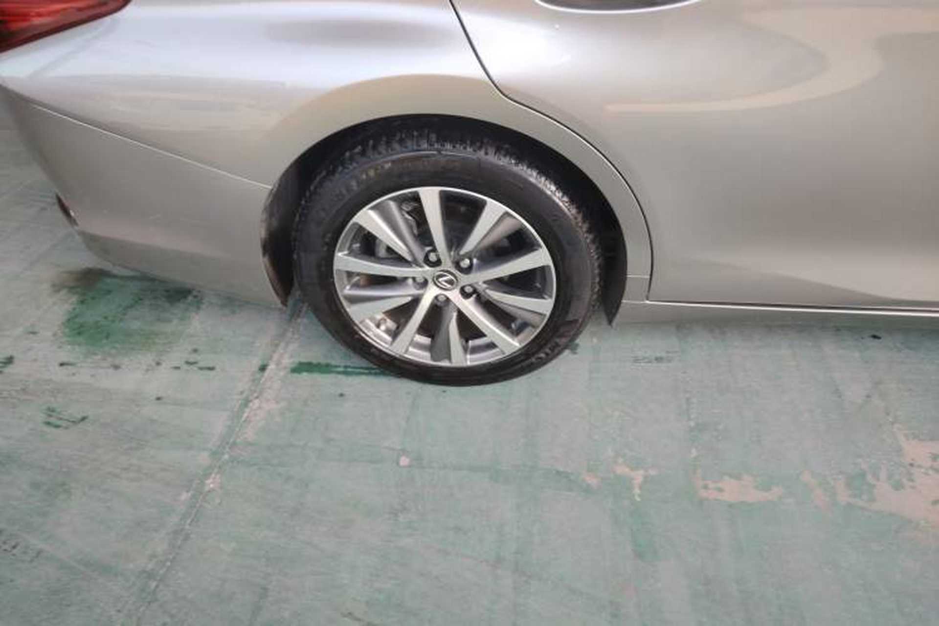 Used Lexus ES 2020 200 Excellence Edition Exterior 5