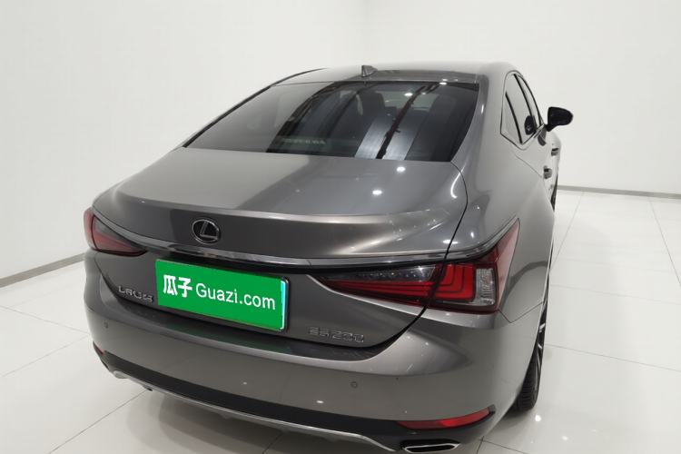 Used Lexus ES 2020 200 Excellence Edition Exterior 5