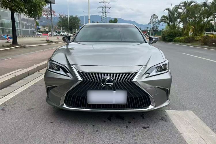 Used Lexus ES 2020 200 Excellence Edition Exterior 5