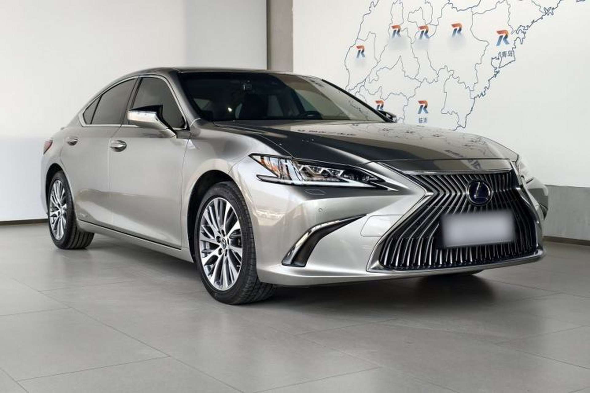 Used Lexus ES 2020 300h Premium Edition Exterior 6