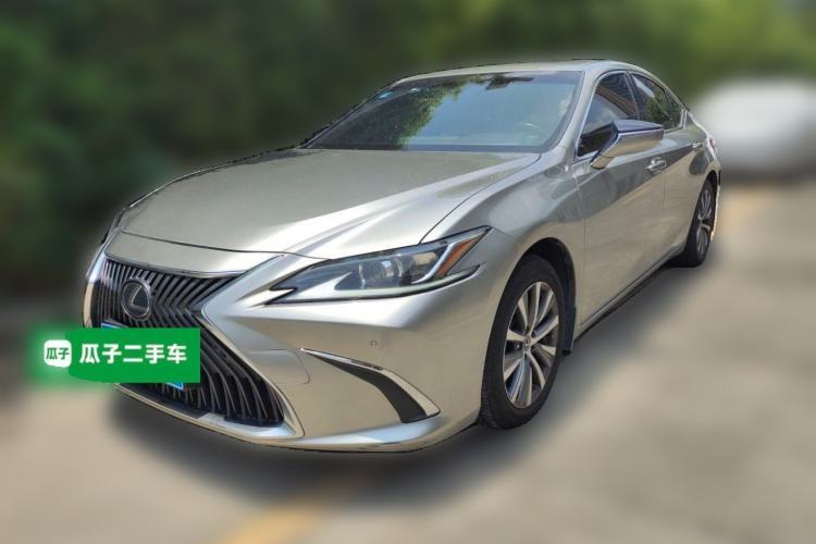 Used Lexus ES 2020 200 Excellence Edition Guazi used car, China used car export, Used car for sale, Used cars, Cheapest cars for sale