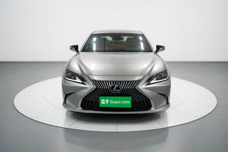 Used Lexus ES 2020 300h Premier Edition Front