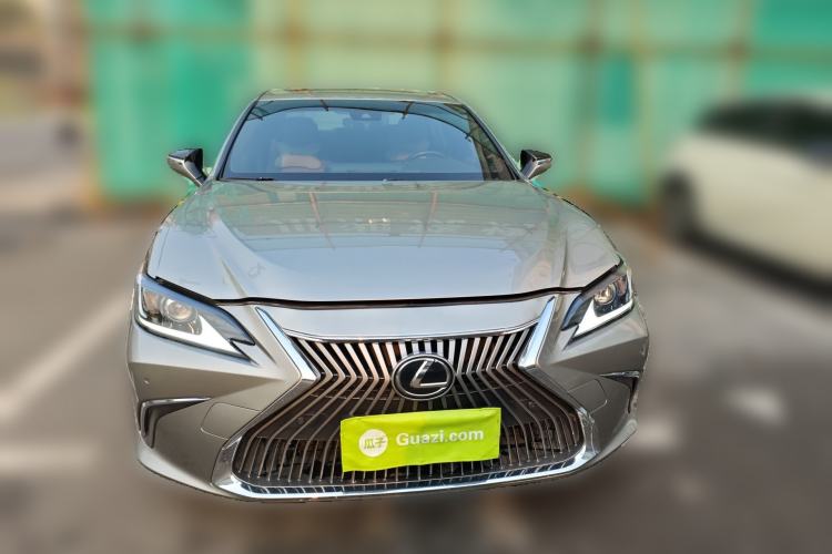 Used Lexus ES 2020 200 Excellence Edition Front