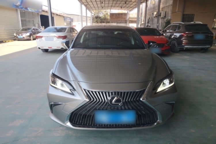 Used Lexus ES 2020 200 Excellence Edition Front