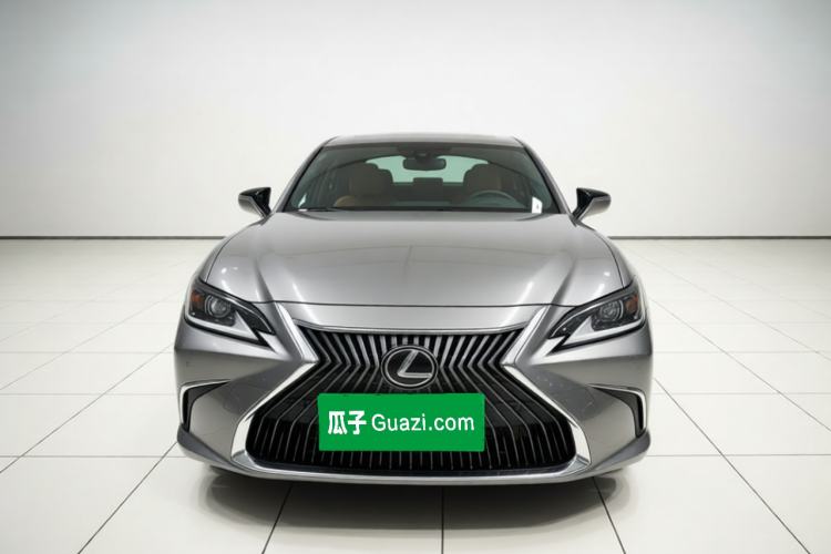 Used Lexus ES 2020 200 Luxury Edition Front