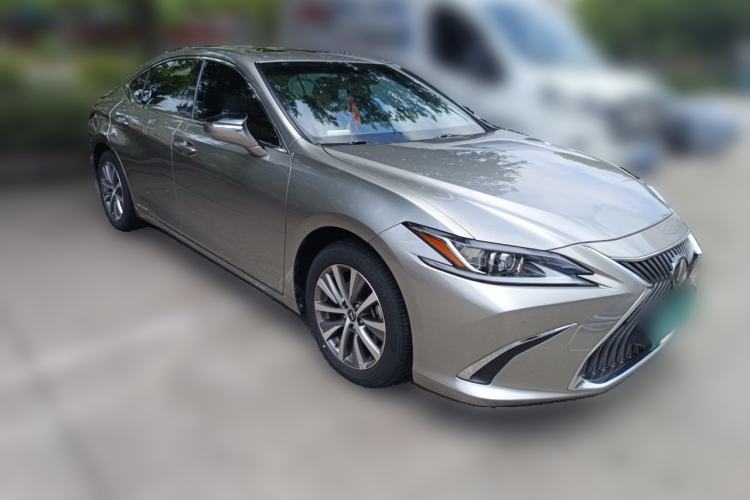 Used Lexus ES 2020 200 Excellence Edition Front Right 45 Deg