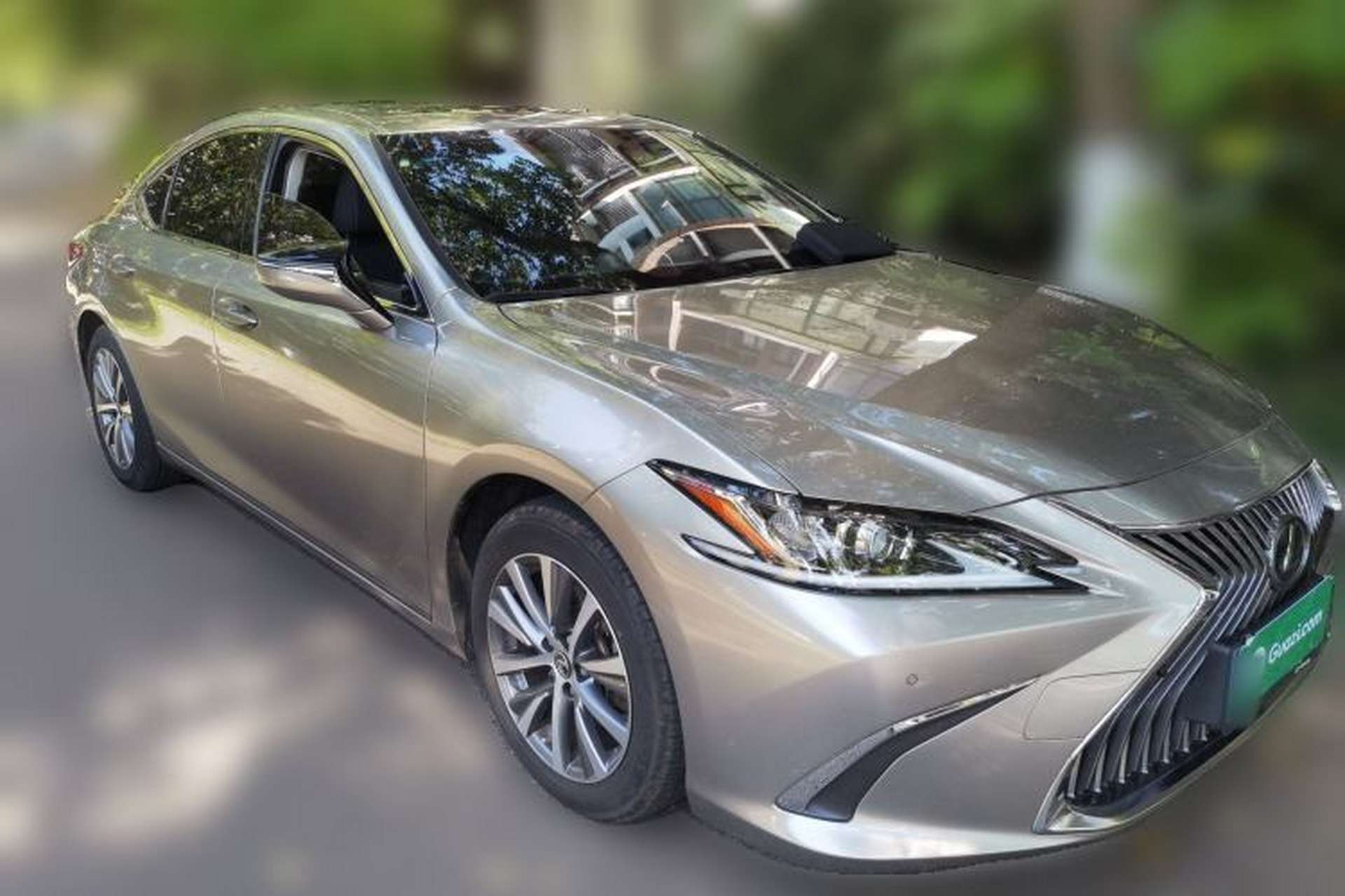 Used Lexus ES 2020 200 Excellence Edition Front Right 45 Deg