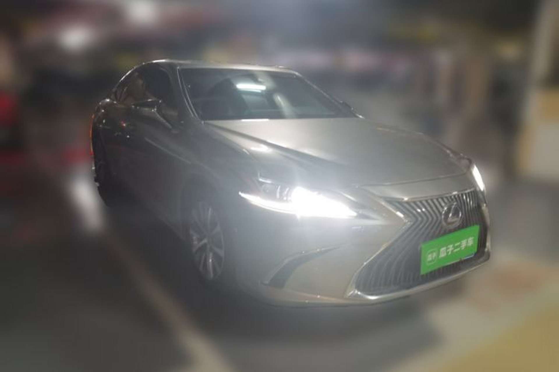 Used Lexus ES 2020 200 Luxury Edition Front Right 45 Deg