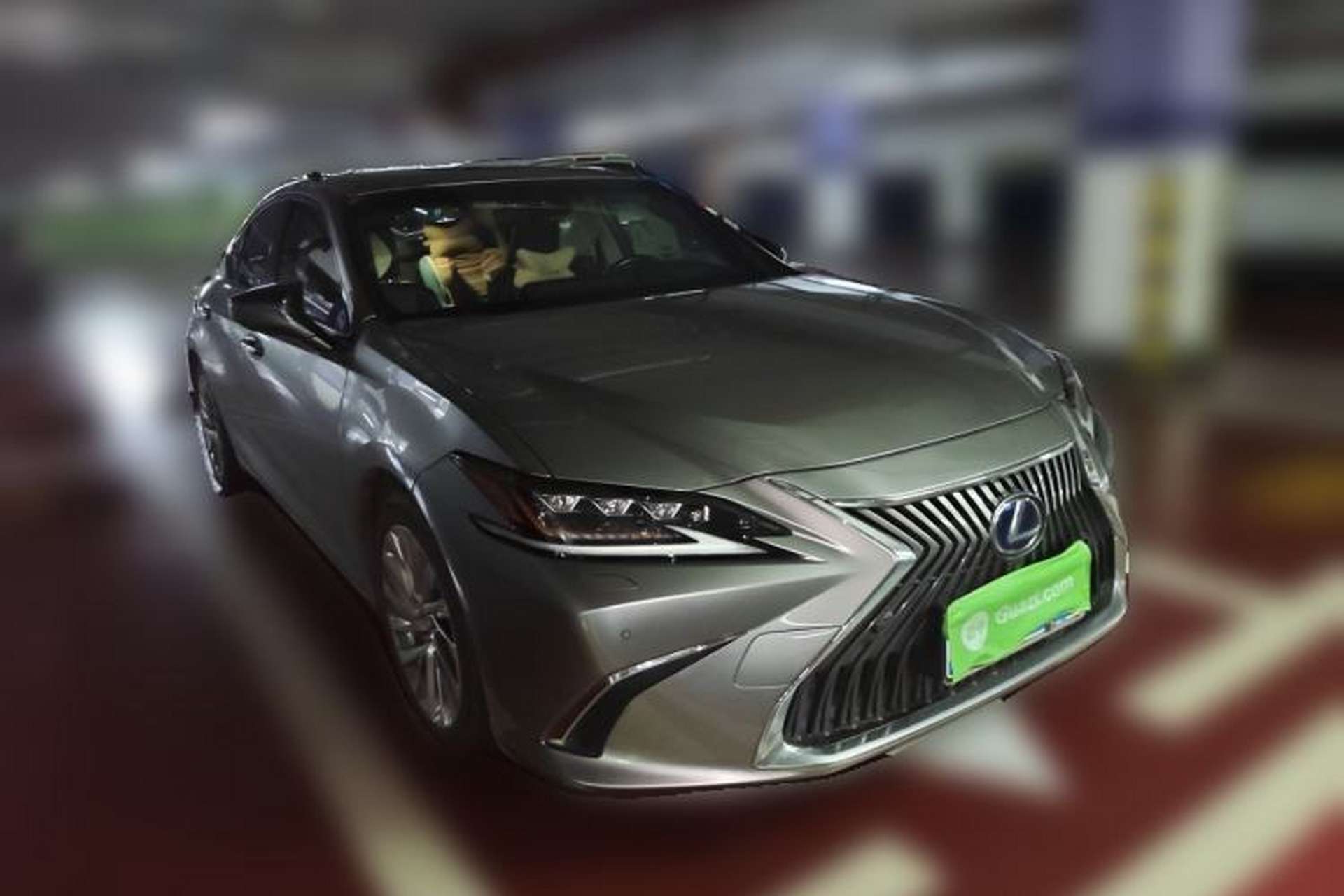 Used Lexus ES 2020 300h Executive Edition Front Right 45 Deg