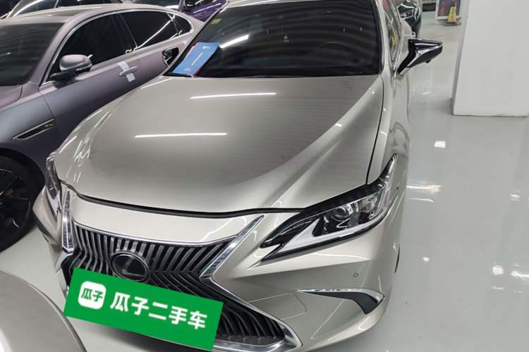 Used Lexus ES 2020 200 Excellence Edition Front