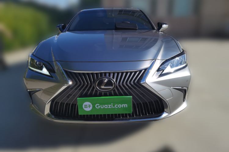 Used Lexus ES 2020 200 Excellence Edition Front