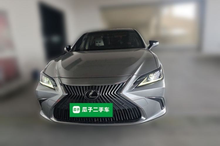 Used Lexus ES 2020 200 Excellence Edition Front
