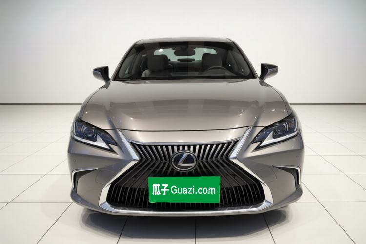 Used Lexus ES 2020 200 Excellence Edition Front