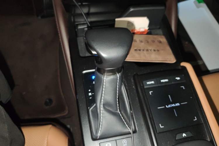 Used Lexus ES 2020 200 Excellence Edition Gear Lever