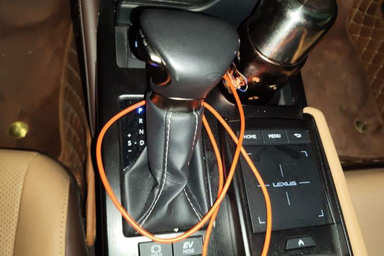 Used Lexus ES 2020 300h Premier Edition Gear Lever