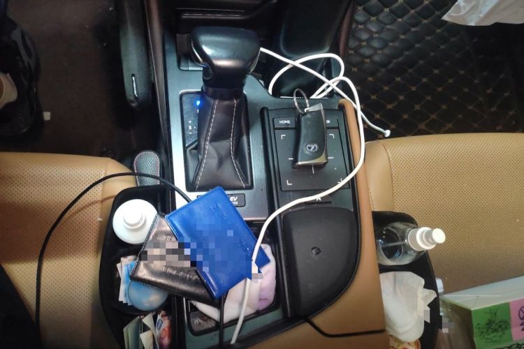 Used Lexus ES 2020 300h Premier Edition Gear Lever