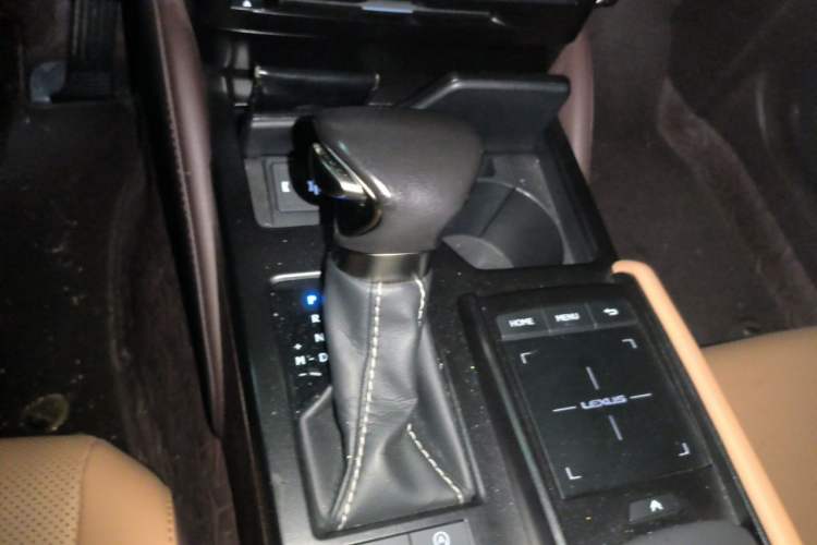 Used Lexus ES 2020 200 Excellence Edition Gear Lever