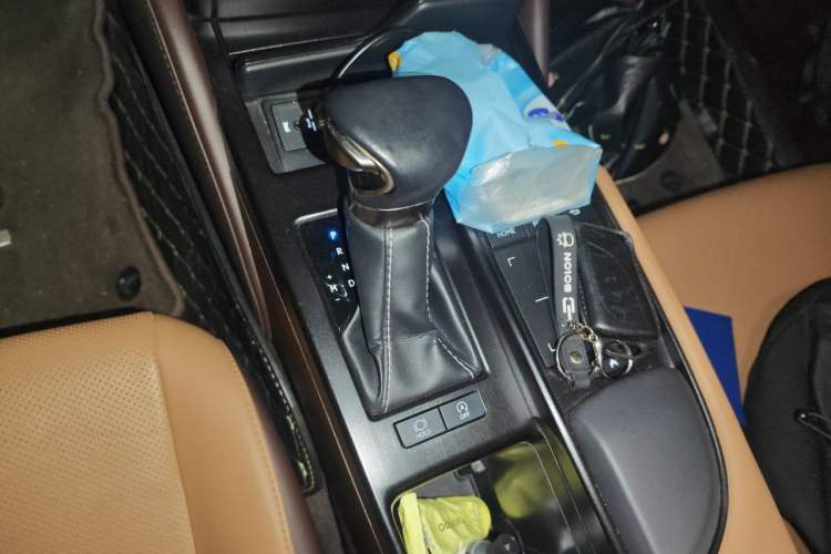Used Lexus ES 2020 200 Excellence Edition Gear Lever