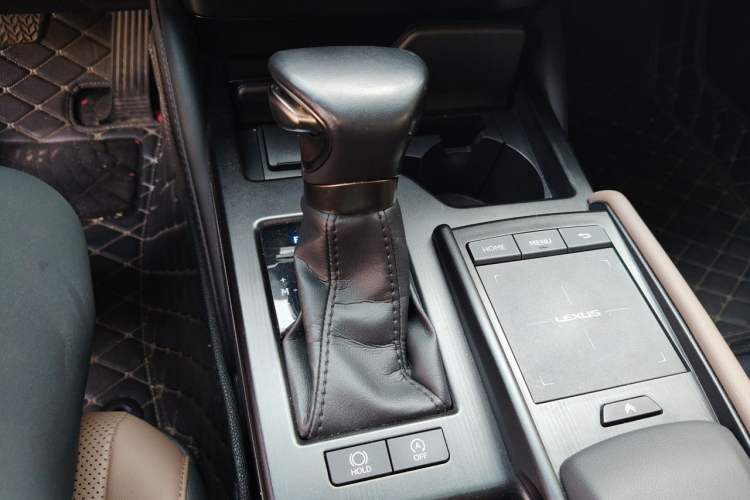 Used Lexus ES 2020 200 Excellence Edition Gear Lever