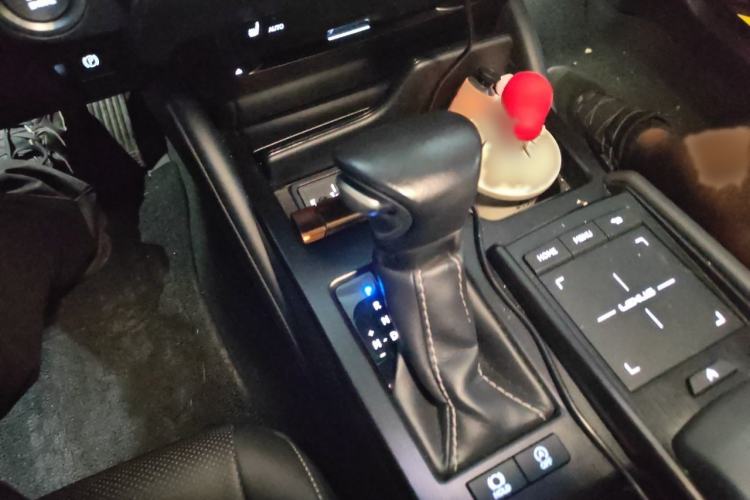 Used Lexus ES 2020 200 Excellence Edition Gear Lever